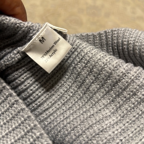 NWOT Ugerlov knit pullover short sleeve Crochet Sweater Size M LIGHT Gray Color - Picture 11 of 14